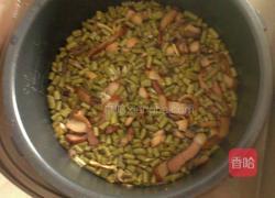 腊肉豆角焖饭的做法图解12
