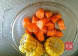 胡萝卜玉米骨头汤的做法图解5