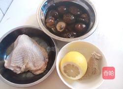 香菇鸡肉饭的做法图解1