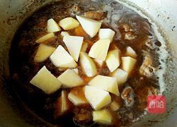 香菇土豆炖鸡块的做法图解11