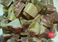 红烧咸鸭腿的做法图解2