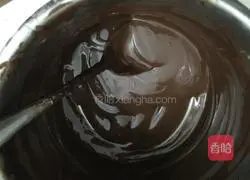 Illustration of how to make matcha chocolate 4