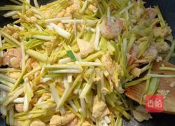 鸡蛋虾仁炒韭黄的做法图解6