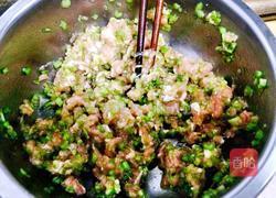 芹菜肉饺子馅的做法图解3