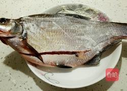 五彩茄汁鱼的做法图解2