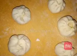 Illustration of how to make carrot meat buns 2