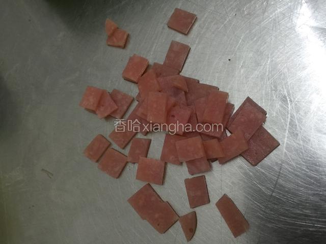 培根肉切丁.去肥肉
