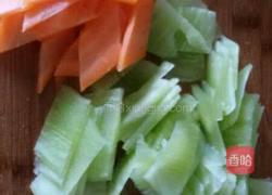 青笋肉片的做法图解1