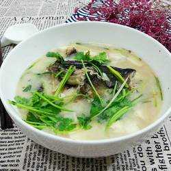 花鲢鱼头豆腐汤