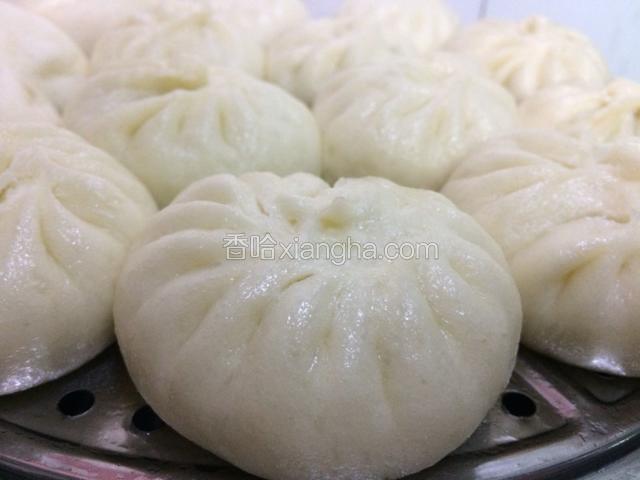 关火焖一下就可以开盖啦！又大又白又软的包子