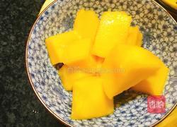 芒果气泡饮的做法图解2