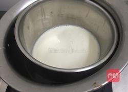 酸奶树莓慕斯蛋糕的做法图解2