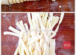 海鲜手擀鸡蛋面的做法图解3