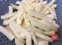 孜然土豆条的做法图解1