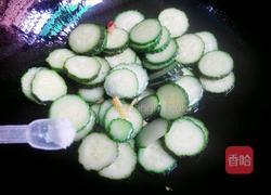 蛤蜊黄瓜汤的做法图解3