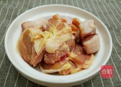 茄子烧鸡的做法图解1