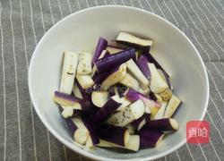 茄子烧鸡的做法图解2