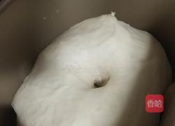 黑胡椒猪肉洋葱面包的做法图解3
