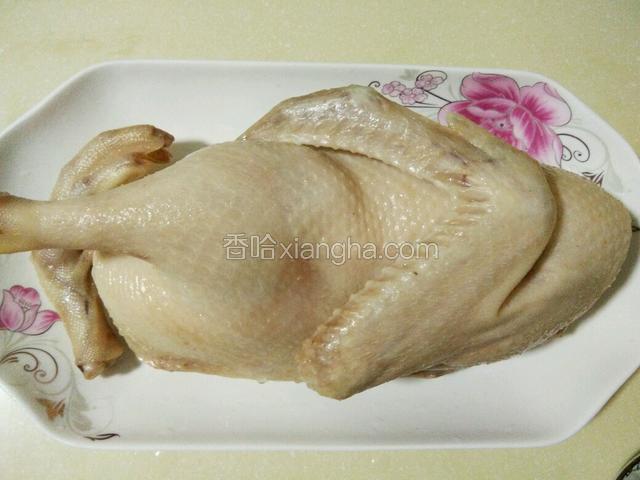 如图这是焯过水的鸭子