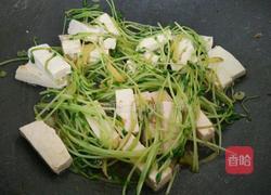 豌豆苗烩豆腐的做法图解10