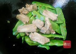 东北排骨炖豆角的做法图解7