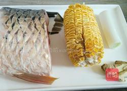 電飯鍋魚(yú)湯的做法圖解1