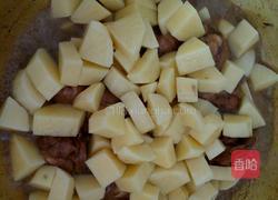 小鸡腿烧土豆的做法图解4
