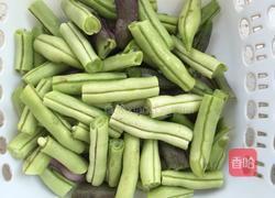 土豆豆角炖南瓜的做法图解2