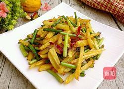 土豆条炒蒜苔的做法图解11