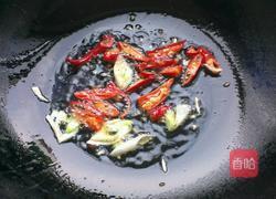 土豆条炒蒜苔的做法图解6