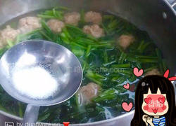 菠菜丸子汤的做法图解4