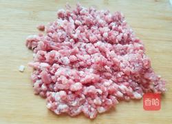 猪肉香菇饺子馅的做法图解1