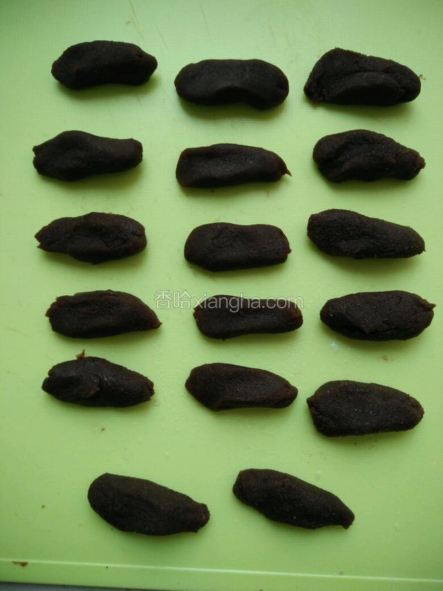把豆沙做成这样的长条状