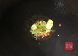 韭菜豆芽的做法图解3