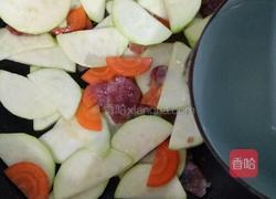 辣肠炒角瓜的做法图解5