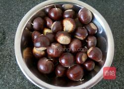 电饭锅糖炒板栗的做法图解1