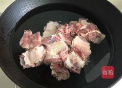牛排萝卜汤的做法图解3