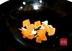 豆腐干炒青椒的做法图解4