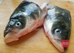 鲢鱼头豆腐汤的做法图解1