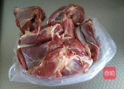 酸汤羊肉的做法图解1