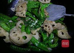 荷兰豆炒藕片的做法图解6