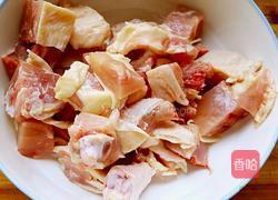 当归炖鸡的做法图解1