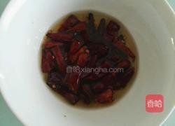 洋葱木耳的做法图解3