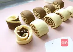 Illustration of knife-cut milky two-color steamed buns 11