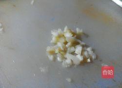 秋葵蒜蓉的做法图解3