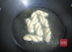 炸小麻花的做法图解11
