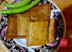 杭椒炒鸡蛋干的做法图解1