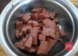 香菜猪血汤的做法图解2