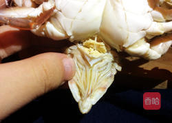 如何不用工具吃螃蟹的做法图解3