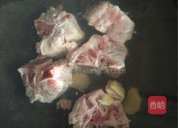 海带猪骨汤的做法图解3